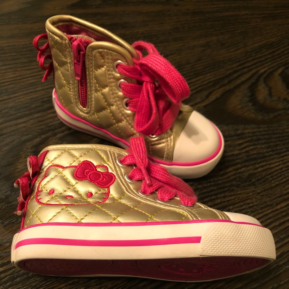 Hello Kitty toddler shoes